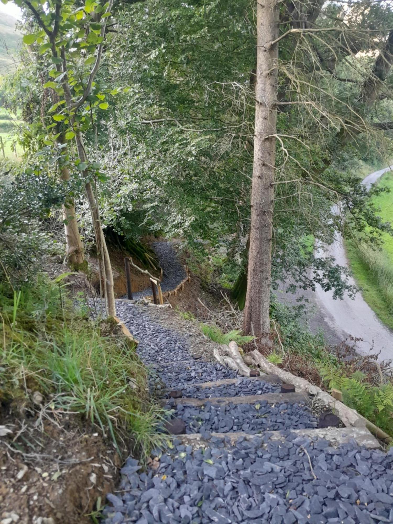 Ty Nant Gwenyn * Llanymawddwy
